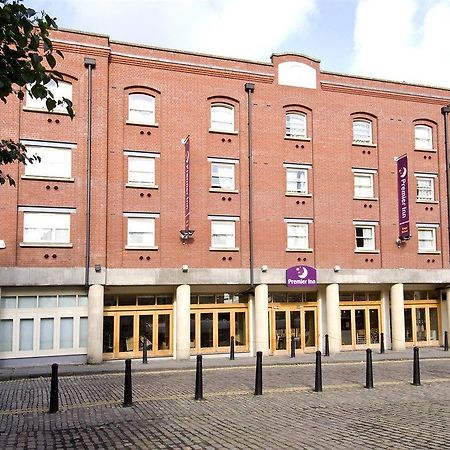 Premier Inn Bristol City Centre King Street Екстериор снимка