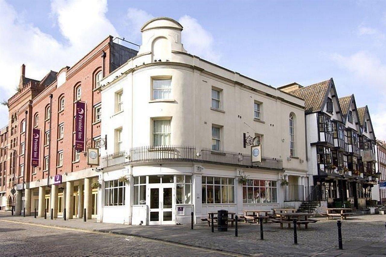Premier Inn Bristol City Centre King Street Екстериор снимка