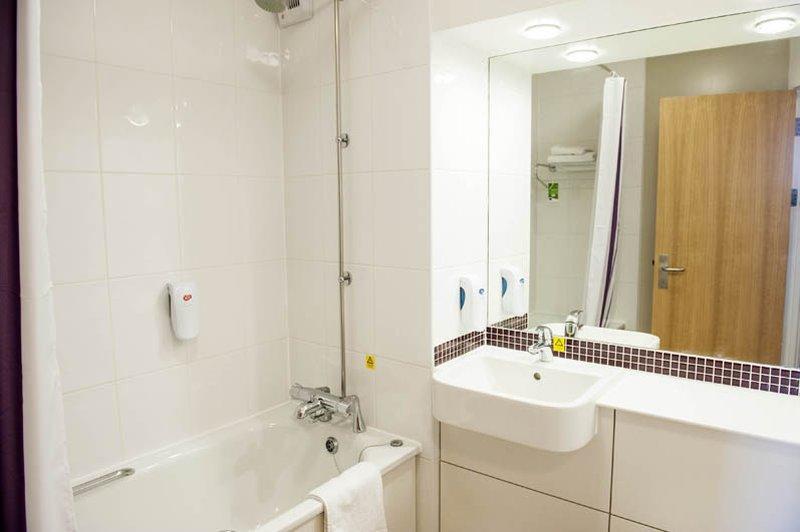 Premier Inn Bristol City Centre King Street Екстериор снимка